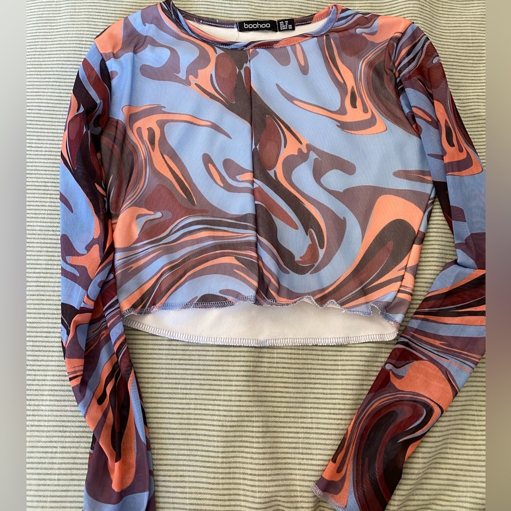 Boohoo Marble Crop Top with Sleeves